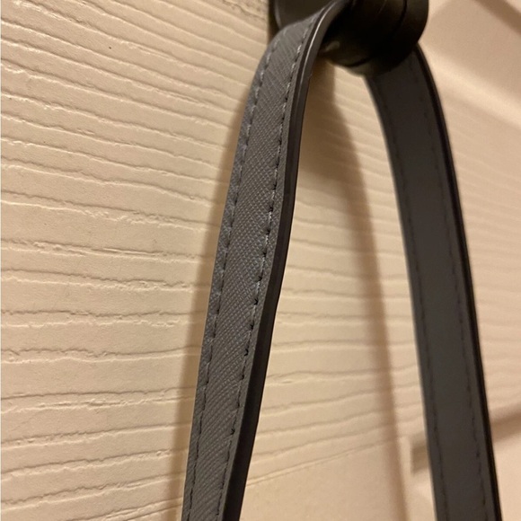 Michael Kors Jet Set Large Charm Flat Crossbody EUC!! - Picture 11 of 15